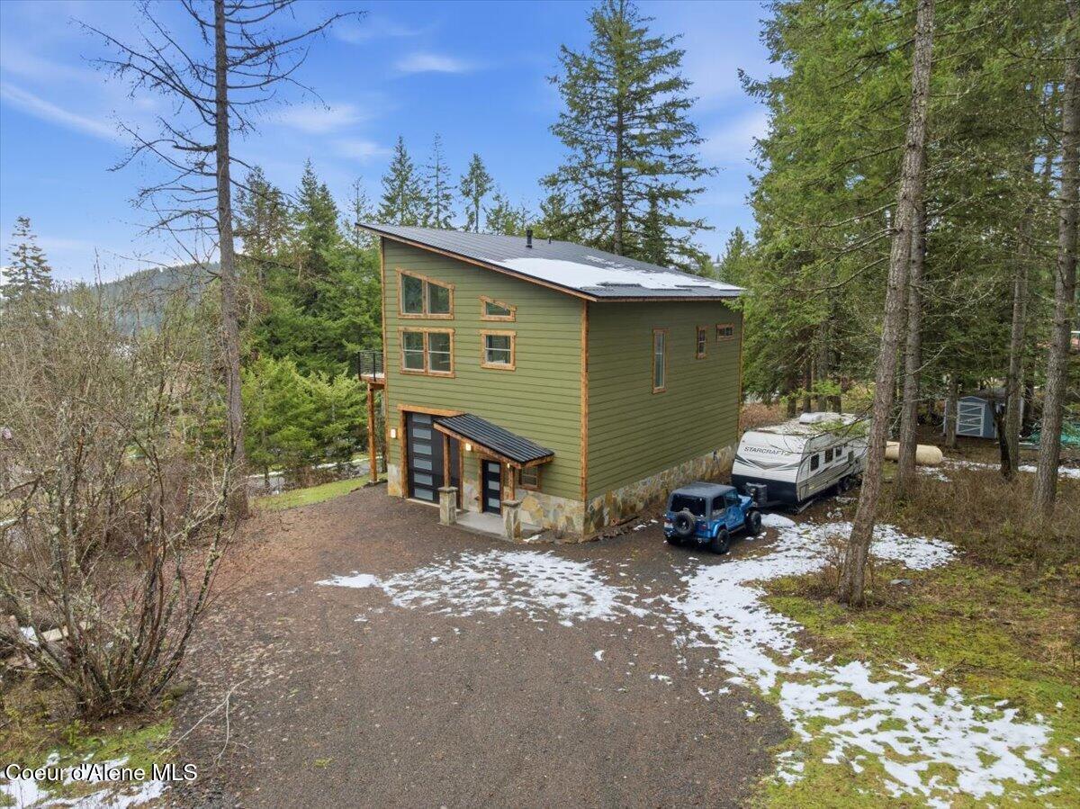 Image 3: Exterior