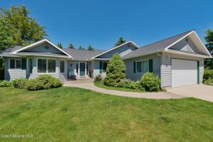 89 Spur Dr