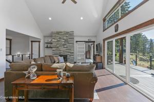298 Glacier Loop Rd