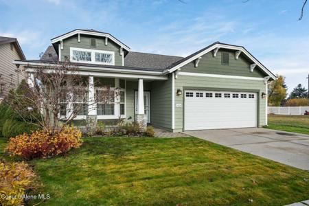 1414 Autumn Ln