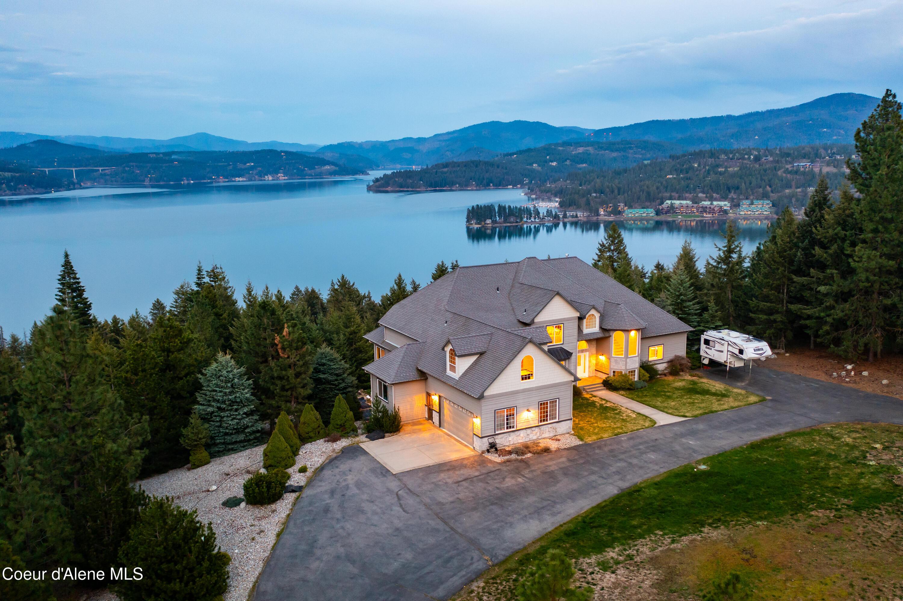 Image 3: rlmillerphoto_4134_S_Brentwood(96)