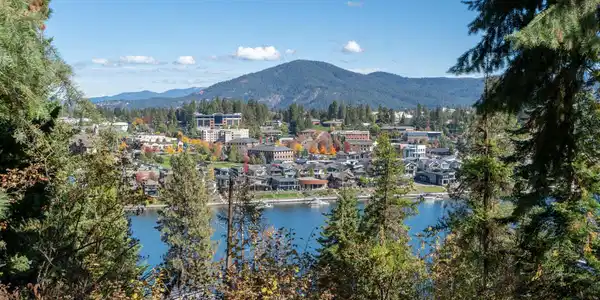 800 Fairmont Loop