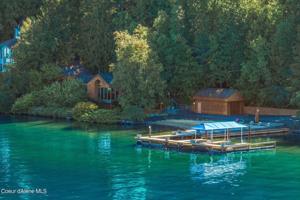 793 Lakeshore Dr