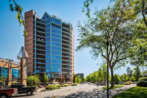 701 E Front Ave