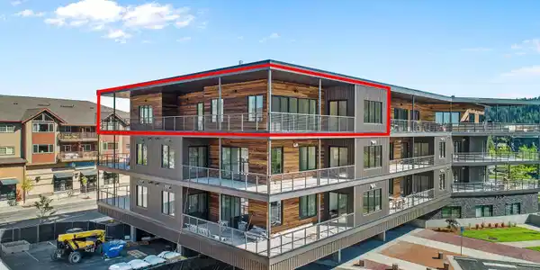 1579 W RIVERSTONE DR Unit 402