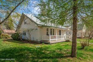423 Huron