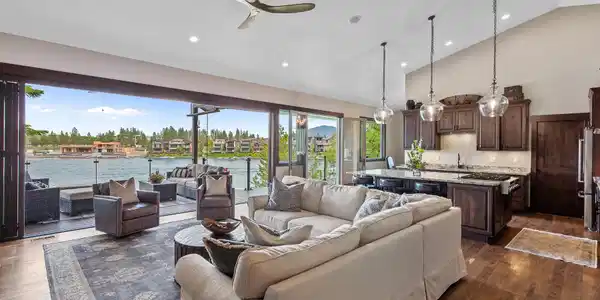 504 MILLVIEW