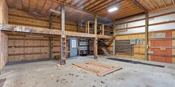 Image 4: 5