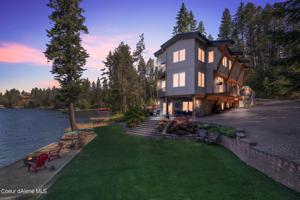 8817 Riverview