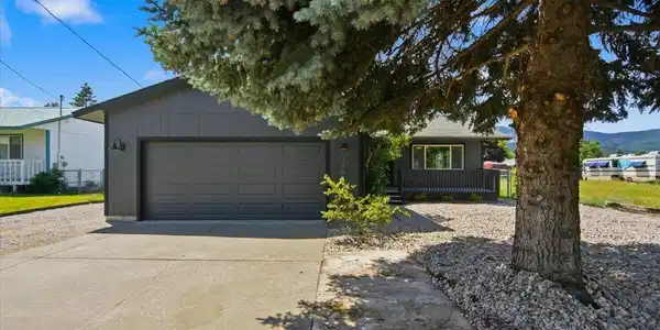 Image 4: 06-Front of Home