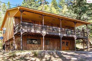 31 Midlake Dr