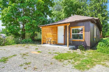 279 Birch AVE