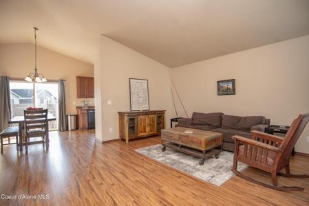 7938 W KAYAK CT