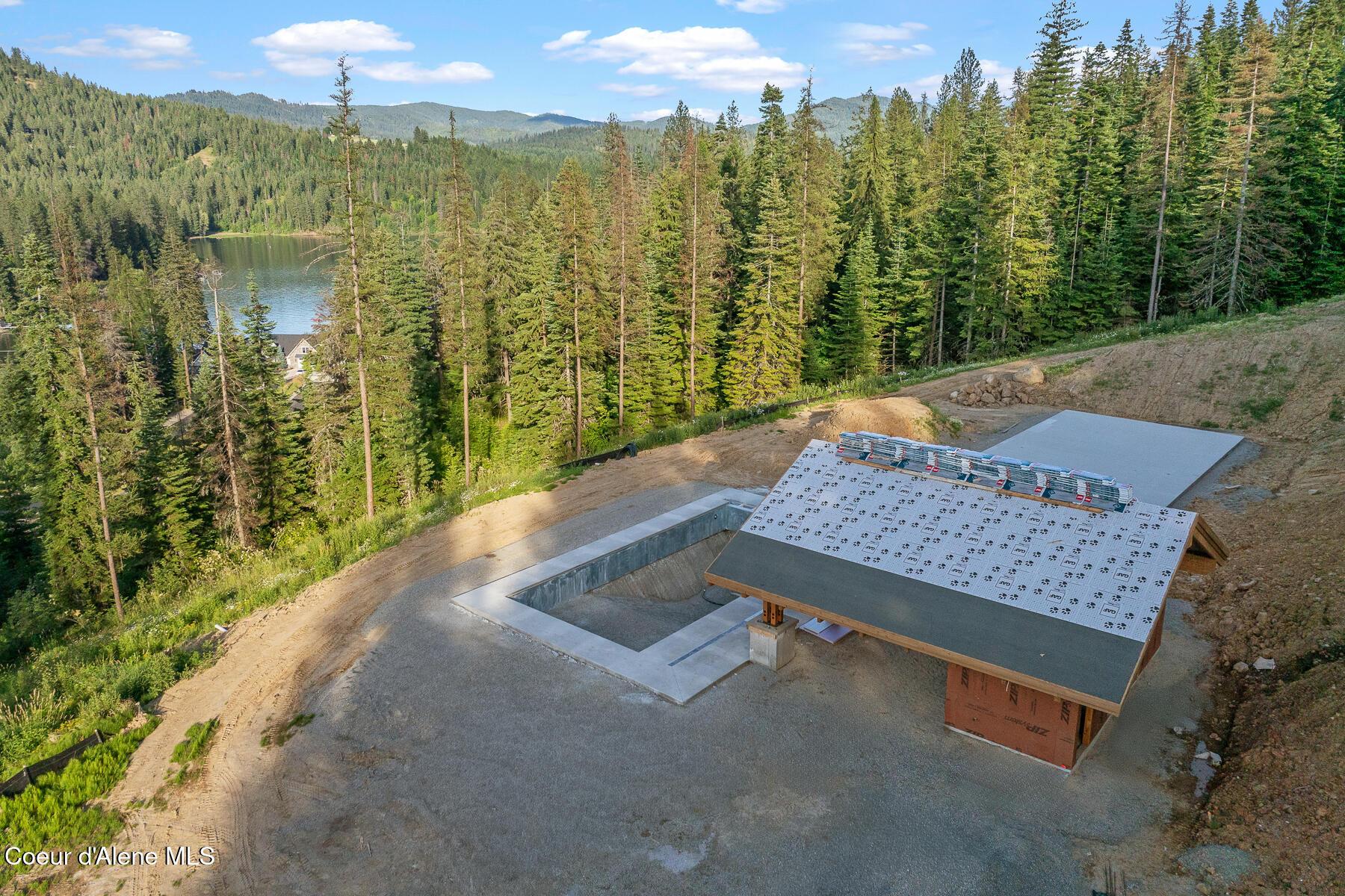 Image 2: Community area