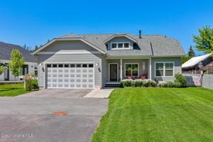 415 & 417 Becker Ln