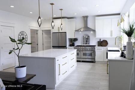 282 Butler Creek Spur
