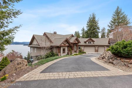 684 W HARBOR VIEW DR