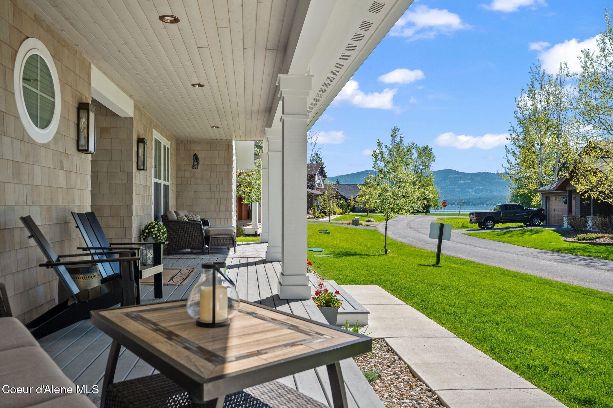 Image 4: Front Porch