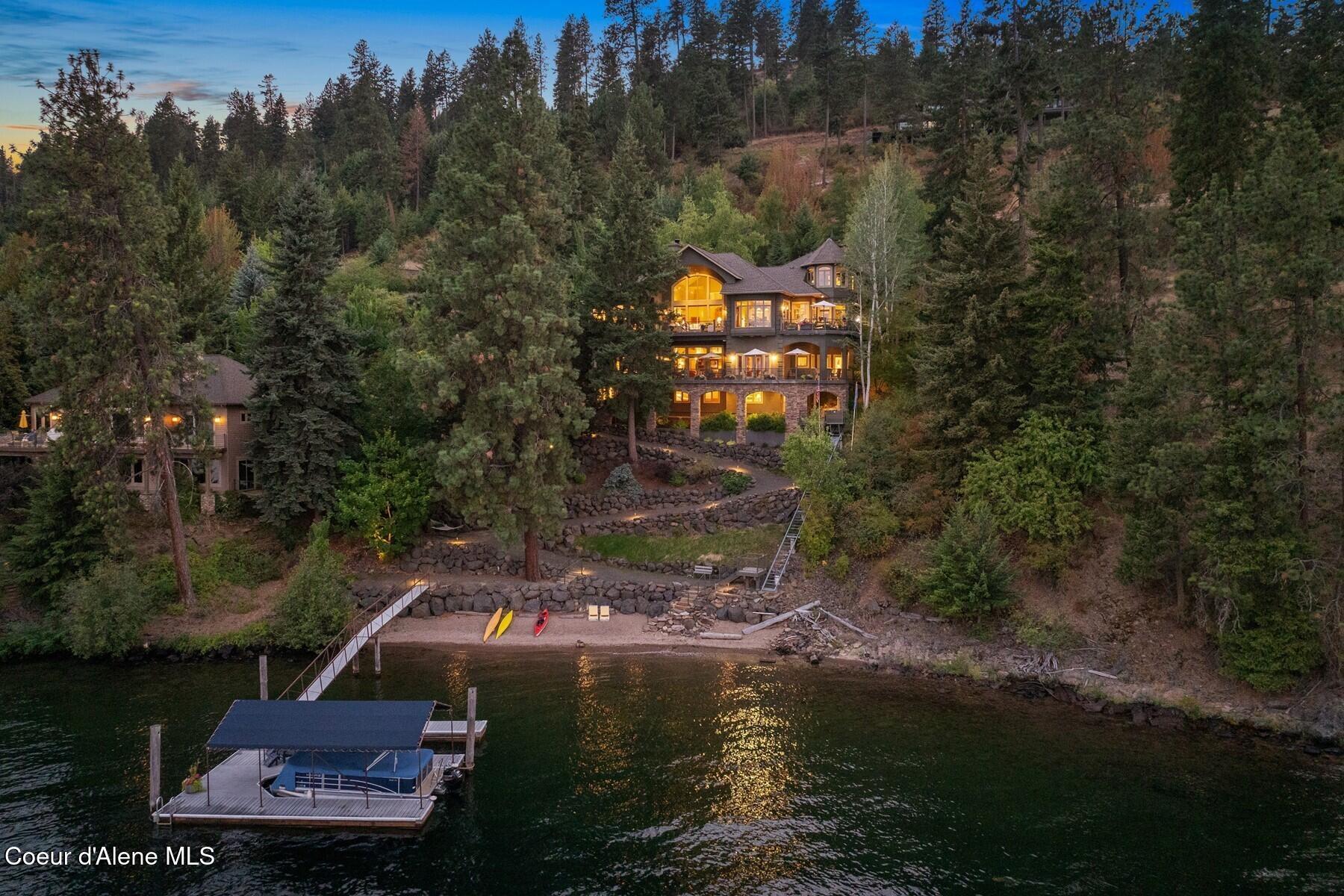 Image 2: 111ft of sandy beach waterfront