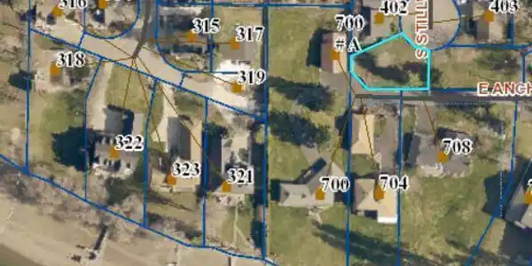 LT41 BLK1 S Stillwater Ct