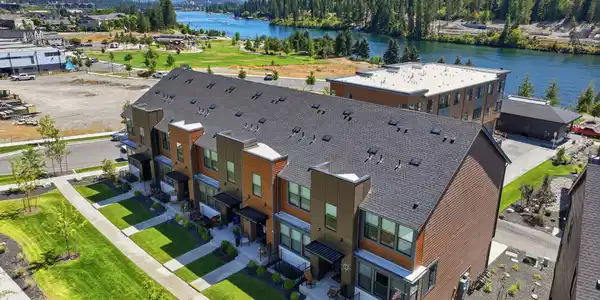 Image 3: Set Overlooking the Spokane River