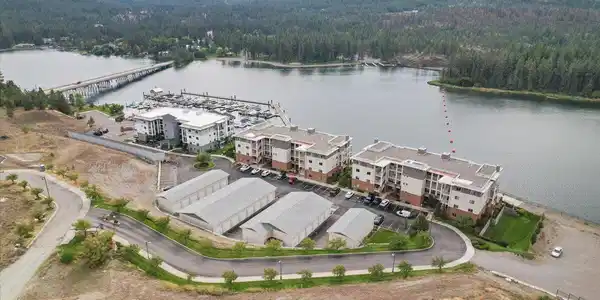 415 Waterside