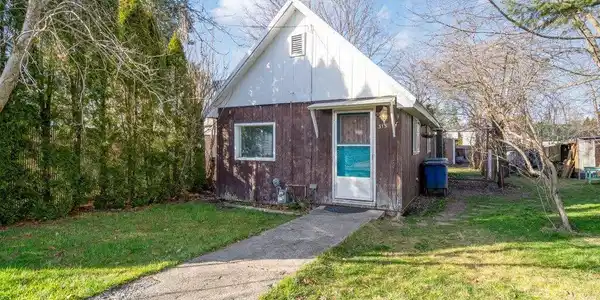 315 E 3rd AVE