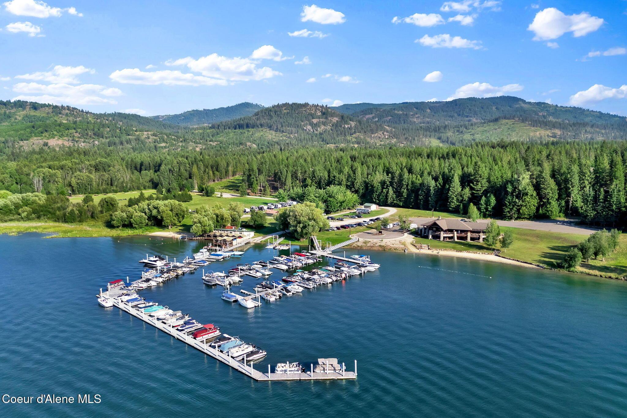 Image 4: 23-web-or-mls-SkyLight - Olivia-23