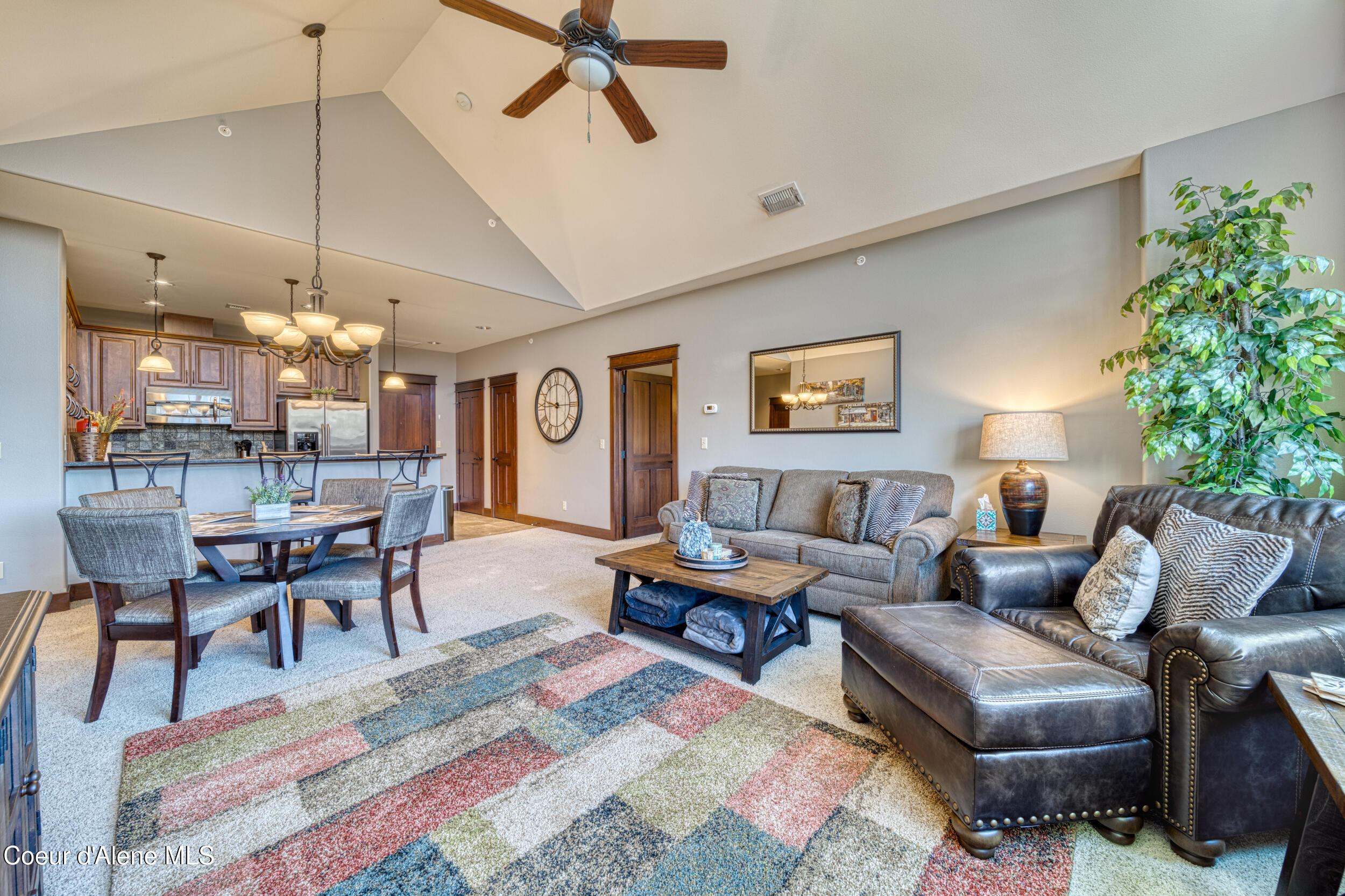 Image 3: 2051 N Main St, #314 - 01