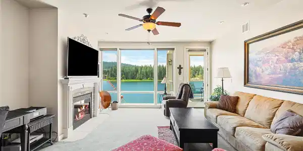 355 WATERSIDE