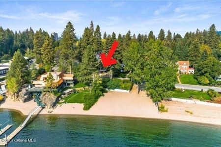 1107 LAKESHORE