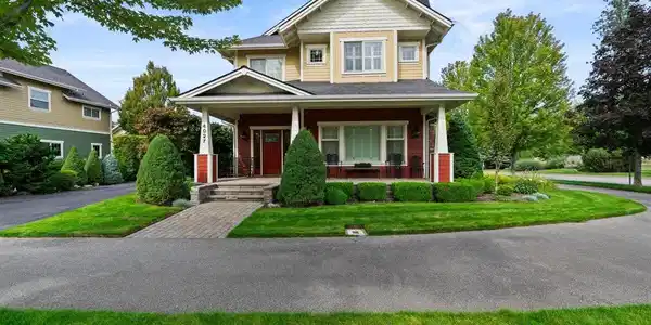 4027 Shoreview Lane