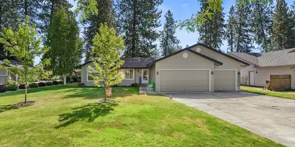 203 S RIVERSIDE HARBOR DR