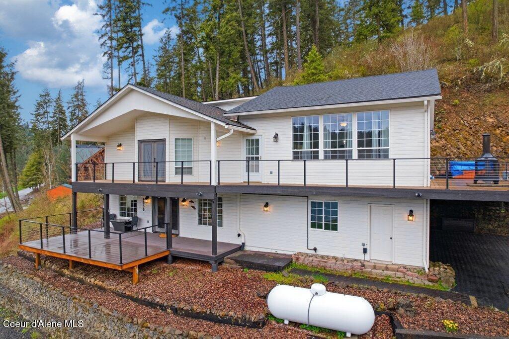 Image 3: Front of House
