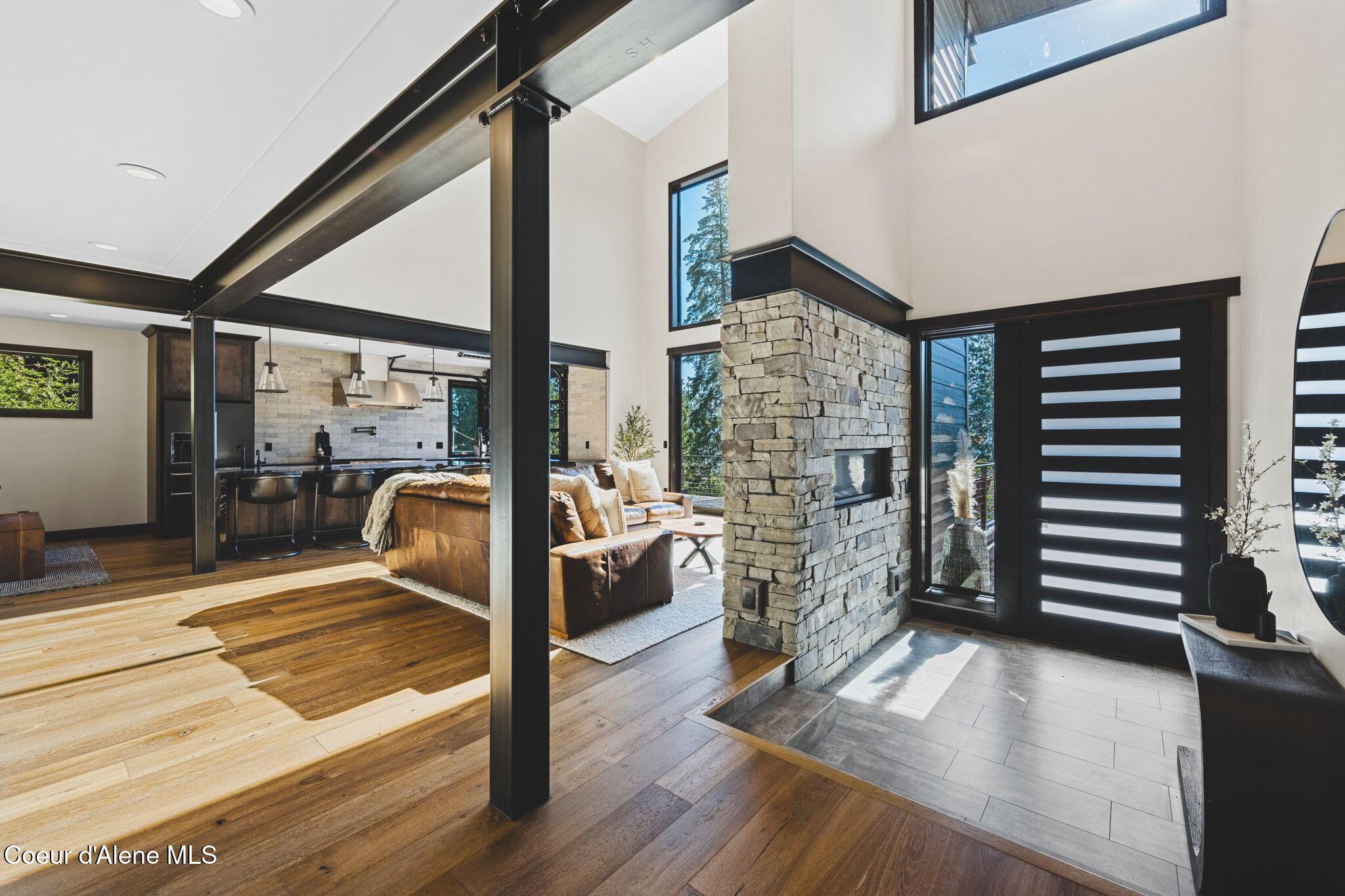 Image 4: 27-web-or-mls-DSC_7183