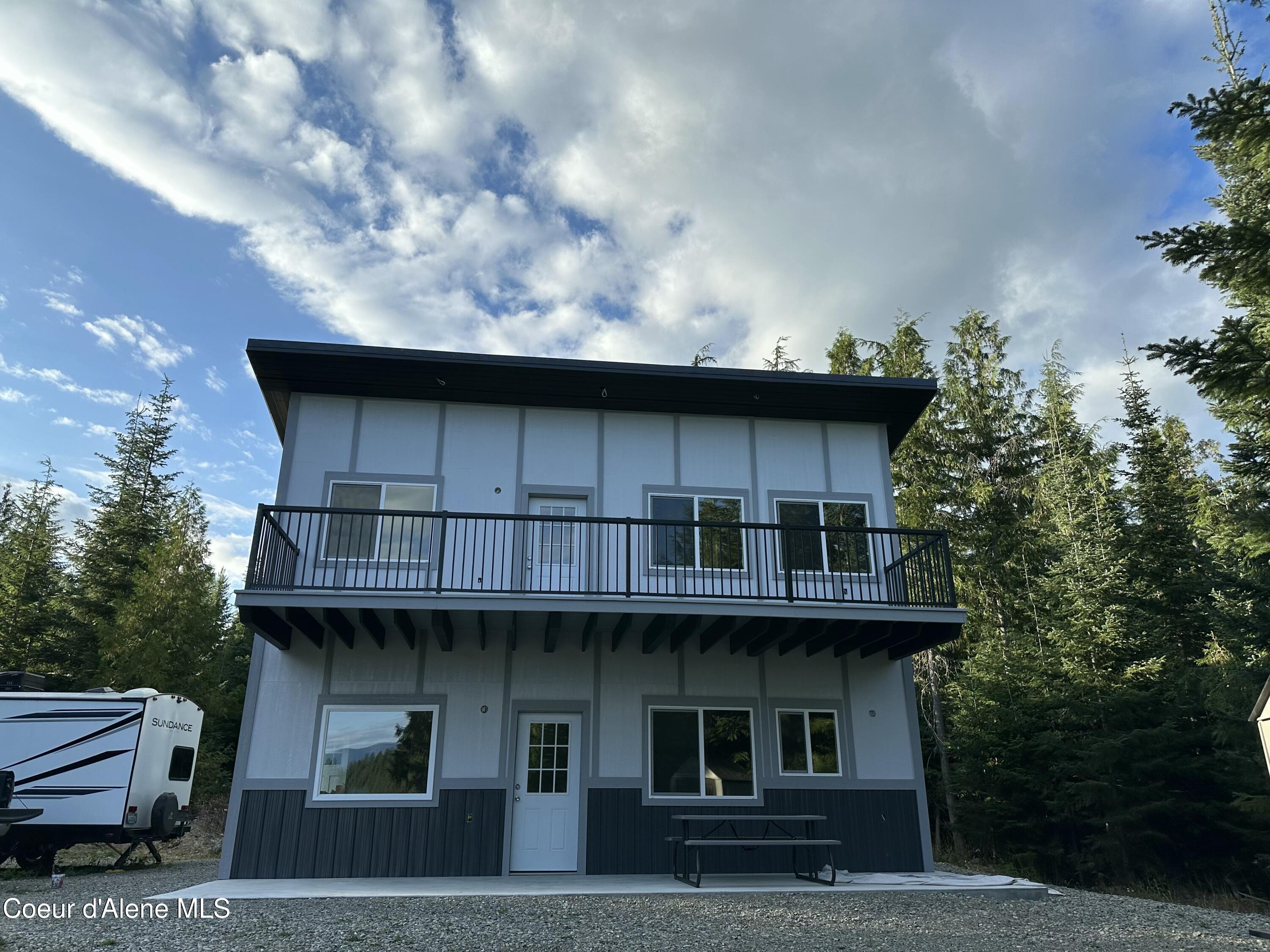 Image 1: 10a w/Shop Home