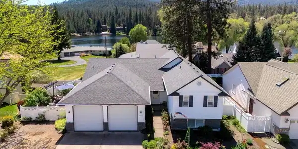 602 E Kokanee DR