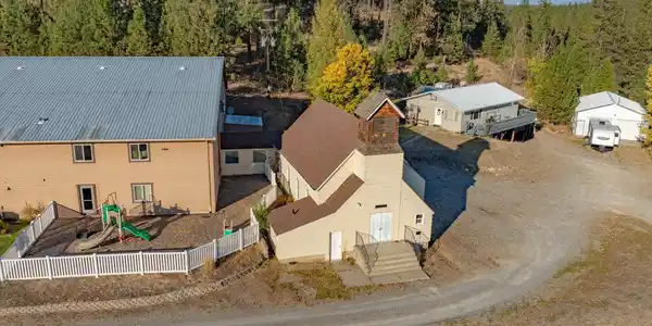 Image 3: 19587 W Riverview Dr CHURCH 4
