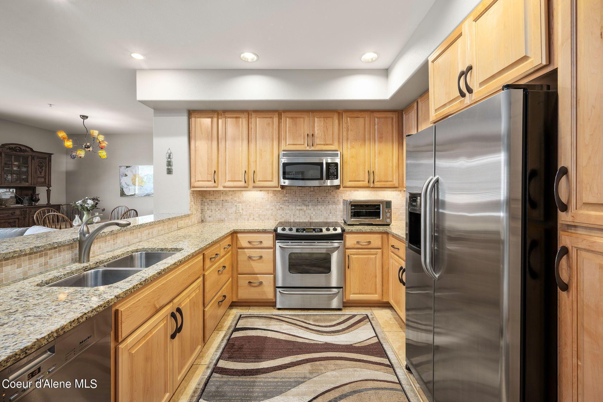 Image 3: 2151 N Riverstone Dr. #205