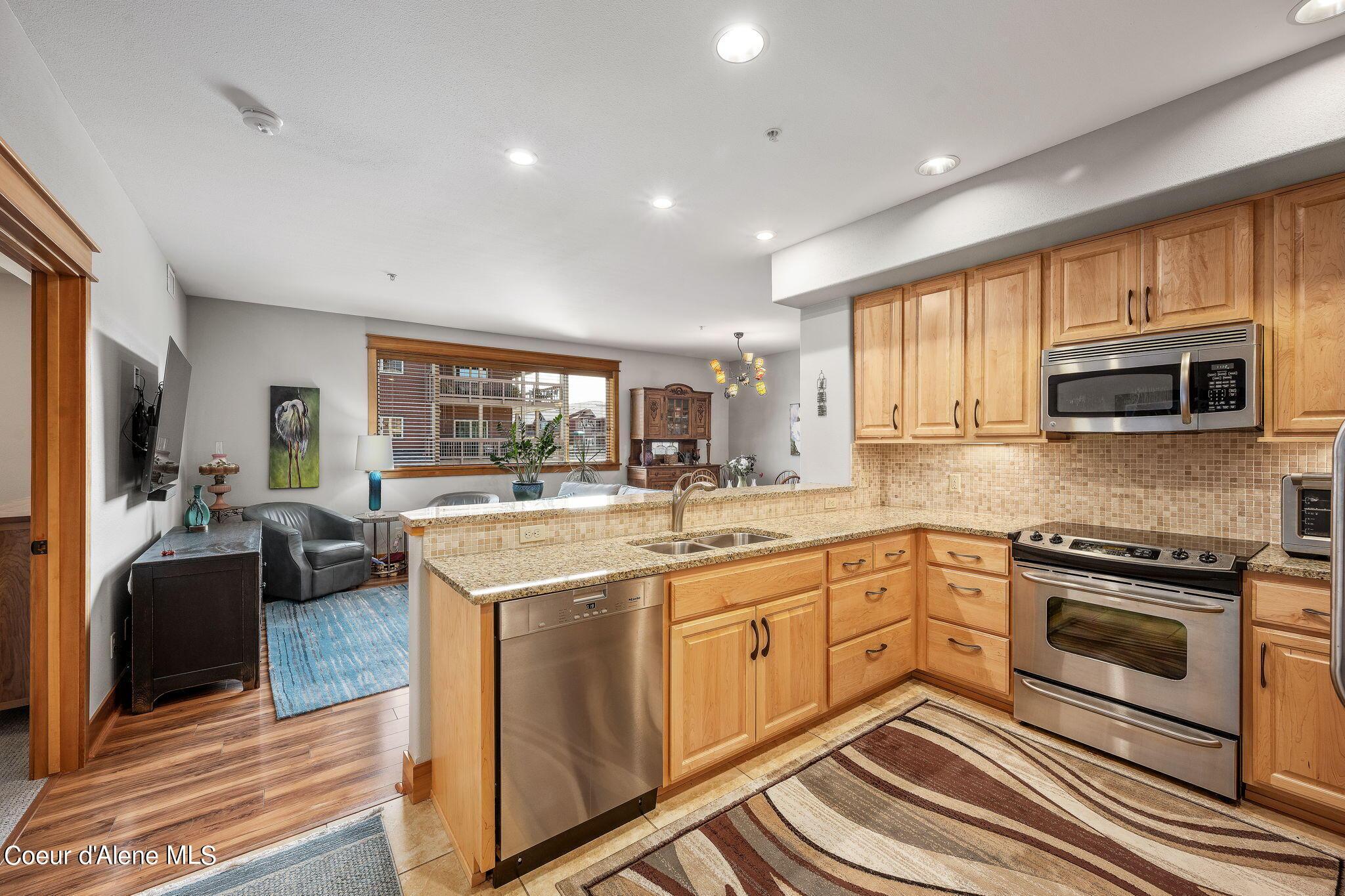 Image 4: 2151 N Riverstone Dr. #205