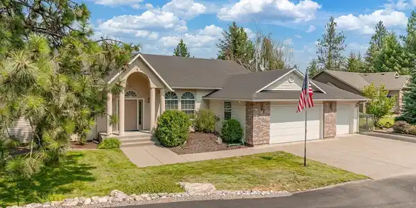 Image 3: 003-16703 W Riverview Dr 003
