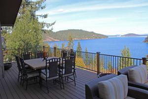 913 E Echo Bay DR