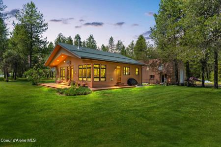 9307 Lakeshore Dr