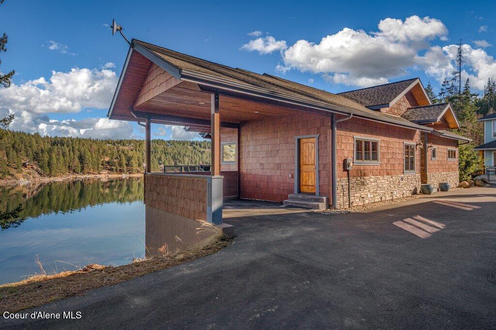 Image 2: Sitting on Lake Coeur d'Alene