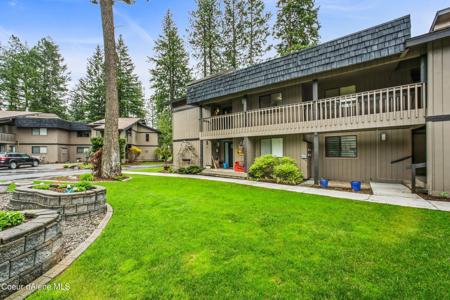 5421 W FAIRWAY LN Unit 10