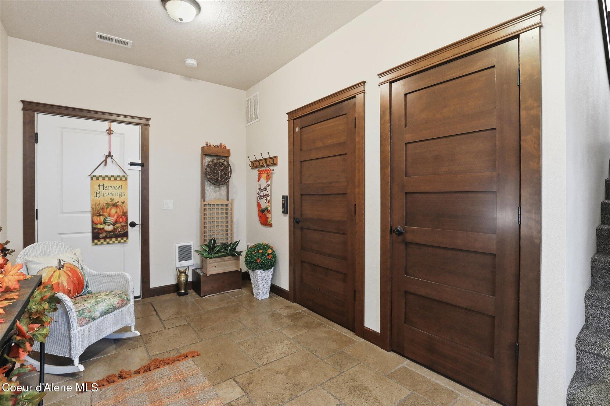 Image 3: 39-4583 Greenchain Loop Unit 6