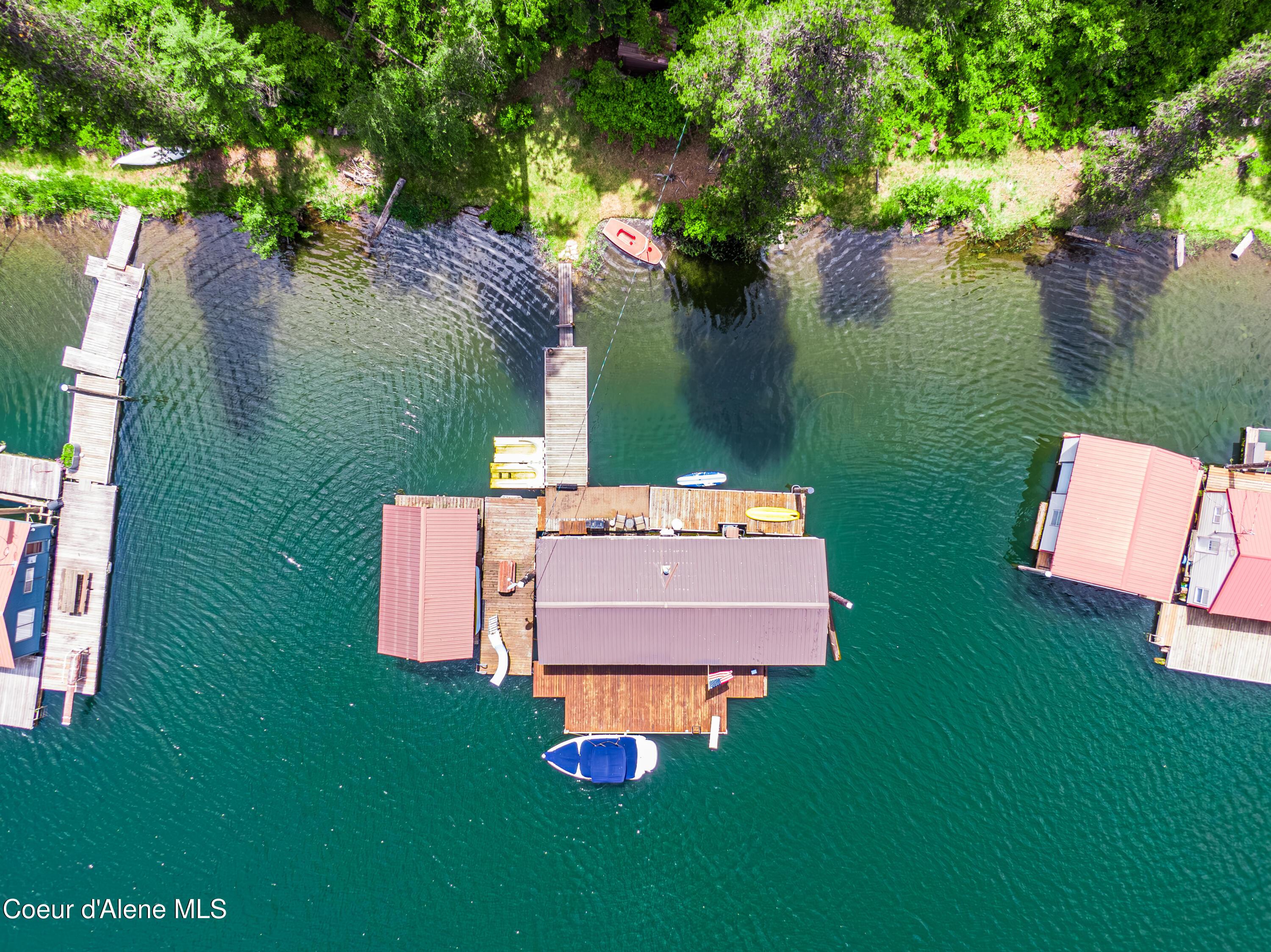 Image 2: Float Home-15