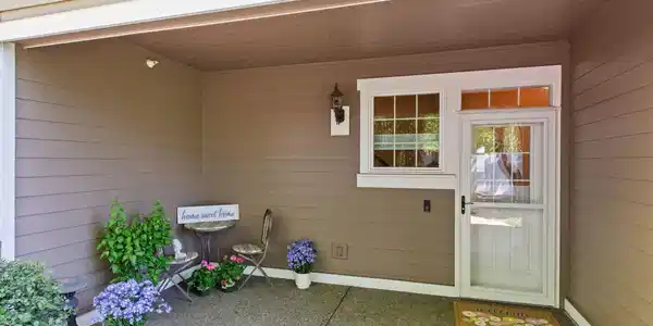 Image 2: 2-web-or-mls-4539 W Greenchain Loop 2-53