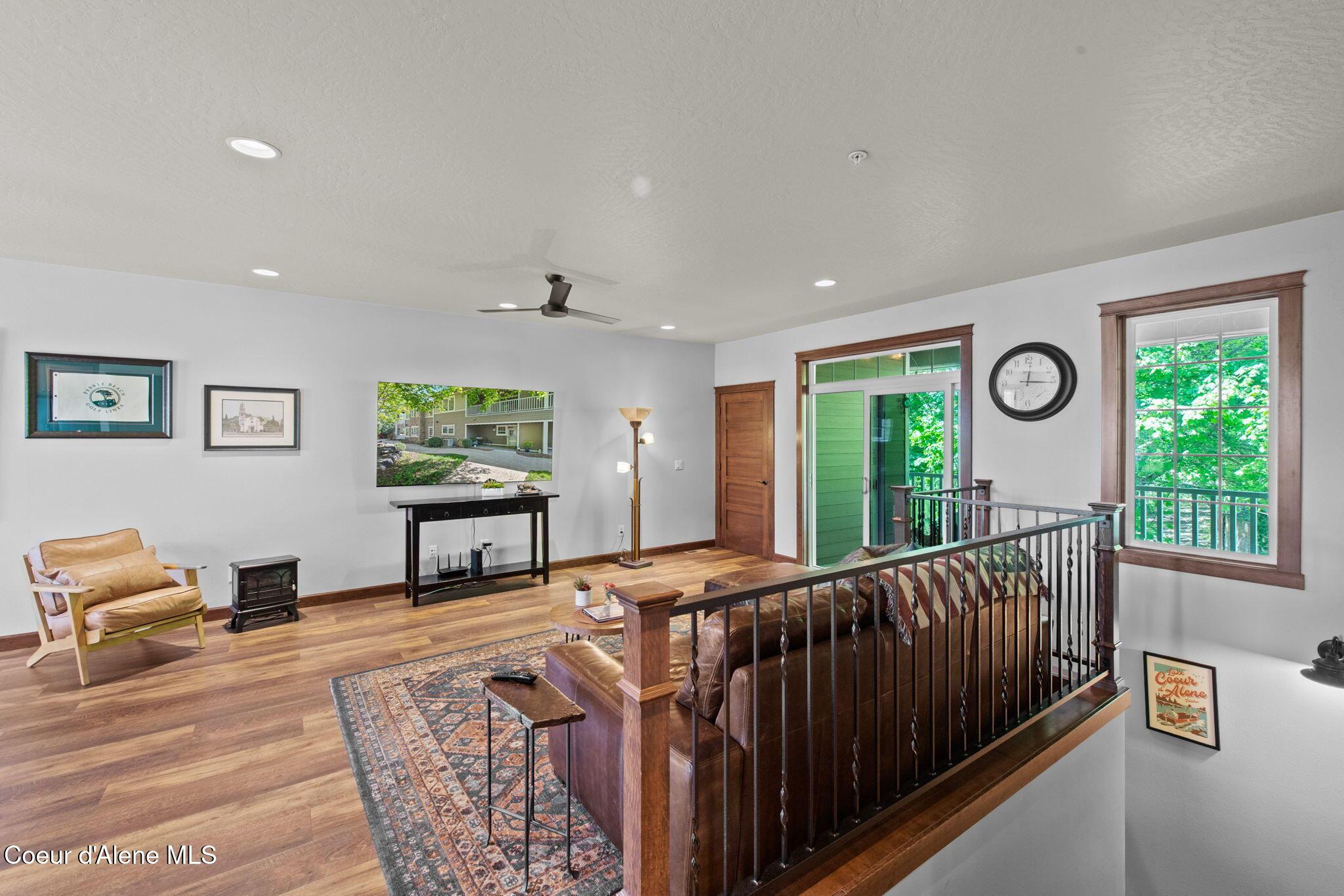 Image 4: 4-web-or-mls-4539 W Greenchain Loop 2-26
