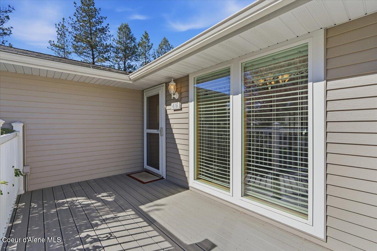 Image 4: 04-416 S Timber Ln_RedHogMedia